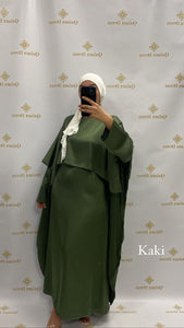 Robe syria cintrée satin satinée cape longue Robe du soir soirée mariage évenement demoiselle d'honneur abaya hijeb hijab tunique jilbeb mode modeste fashion qalam dress boutique musulmane femme voilées hijab france robe abaya blanche