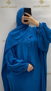 abaya ou robe de priere avec manches ballons tissu leger en soie de medine beige ou bleu lagon tendance hijab 