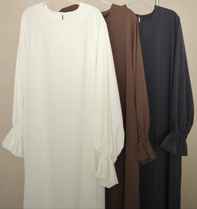 Abaya en soie de medine manches tulipes marron choco noir tissu leger et froid boutique de femmes musulmanes qalam dress 