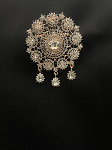 Broche al munira rose gold attache avec strass accessoires bijou Qalam dress boutique 