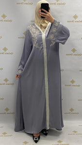 Caftan selma type soie brodé coutures bleu gris noir événements aid ramadan boutique femmes musulmanes tendance hijab mode modest 