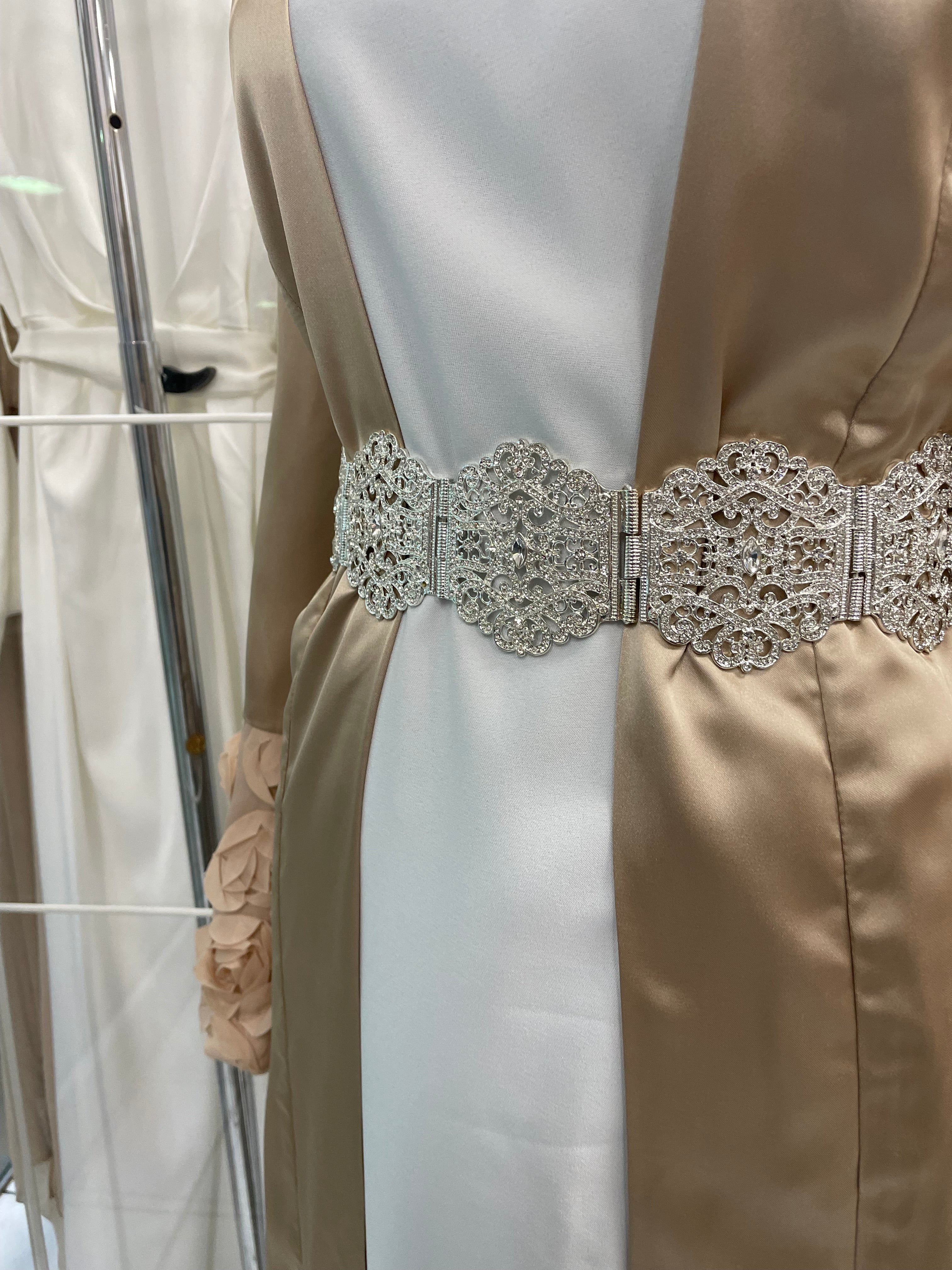 Ceinture argentée pour robe 2025