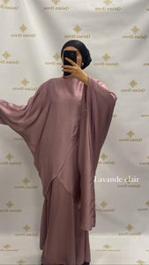 Ensemble asymétrique satinée abaya hijeb hijab tunique jilbeb mode modeste fashion qalam dress boutique musulmane femme voilées hijab france robe abaya blanche