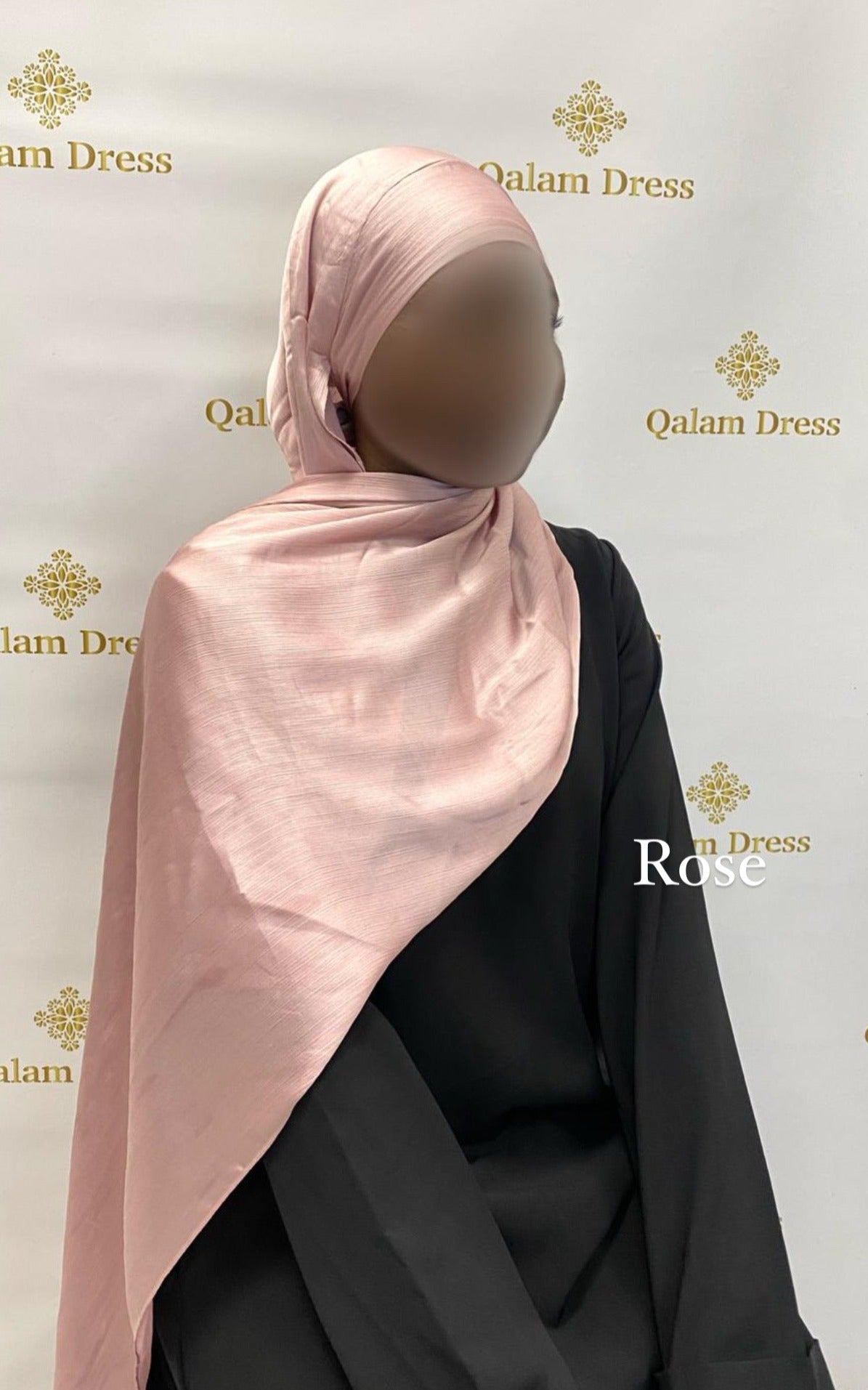Hijab voile à enfiler satin irisé tendance brillant mastour mastoura modest fashion abaya hijeb hijab tunique jilbeb mode modeste fashion qalam dress boutique musulmane femme voilées hijab france robe abaya blanche