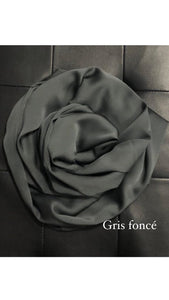 Hijab en satin bleu nuit gris fonce tendance hijab mode modeste boutique de femmes musulmanes 