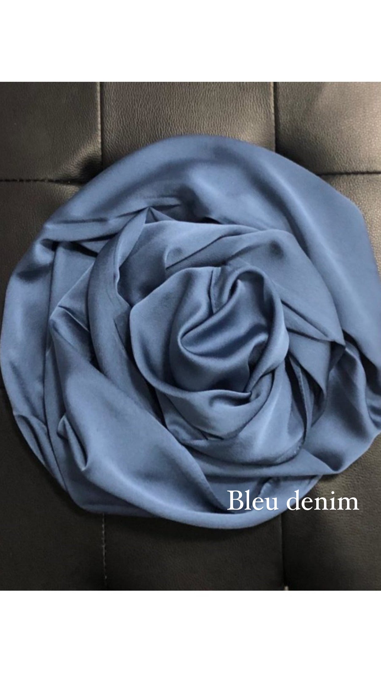  Hijab voile satiné satin long evenement mariage Hijab à enfiler bonnet integrer long tendance jilbeb mode modeste fashion qalam dress boutique musulmane femme voilées hijab france robe abaya blanche