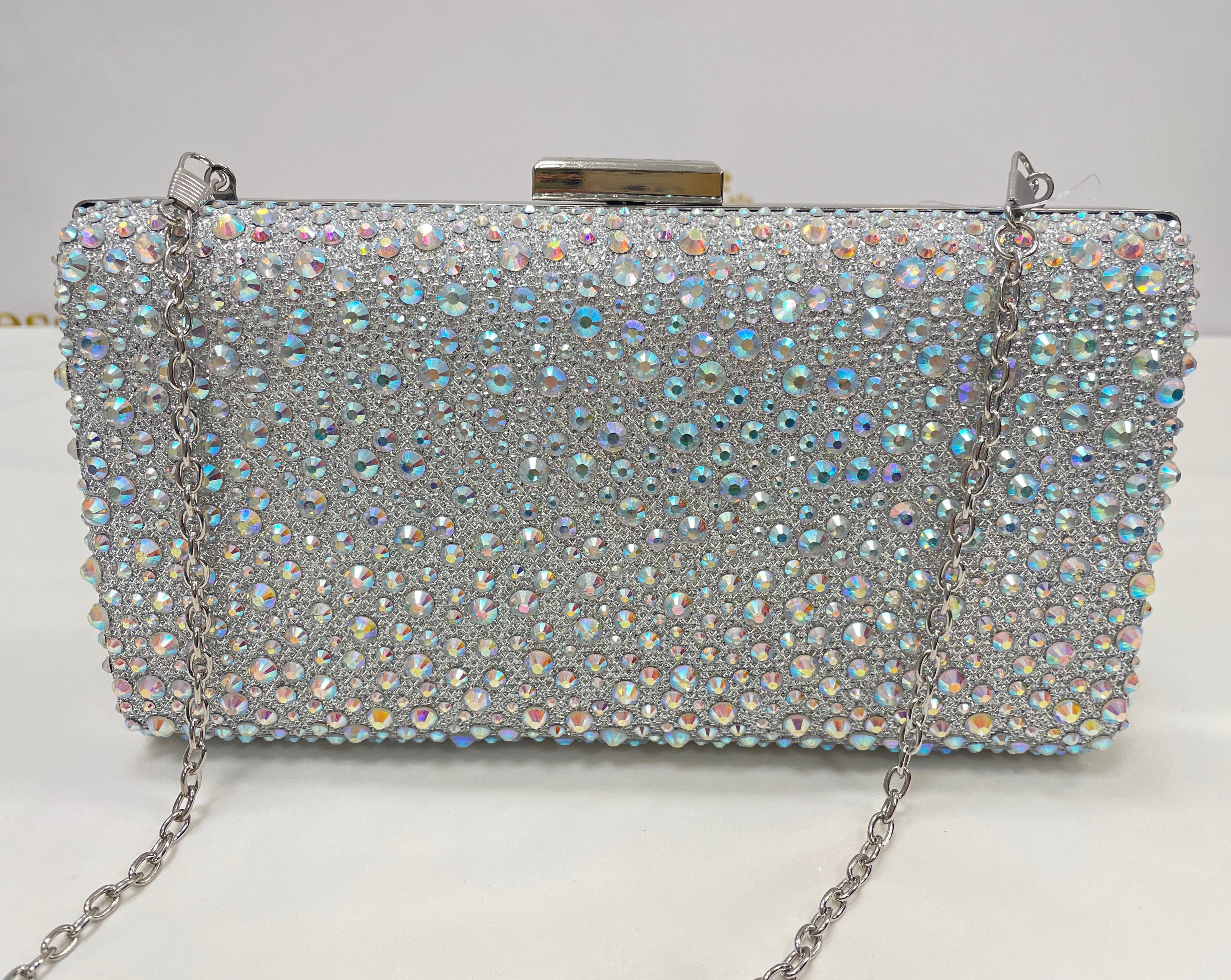 Pochette de soiree Anna noir argentee ou champagne nacree strass bandouliere 