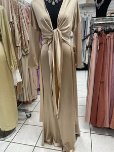 Ensemble soirée classy satiné élastique mastour abaya hijeb hijab tunique jilbeb mode modeste fashion qalam dress boutique musulmane femme voilées hijab france robe abaya blanche