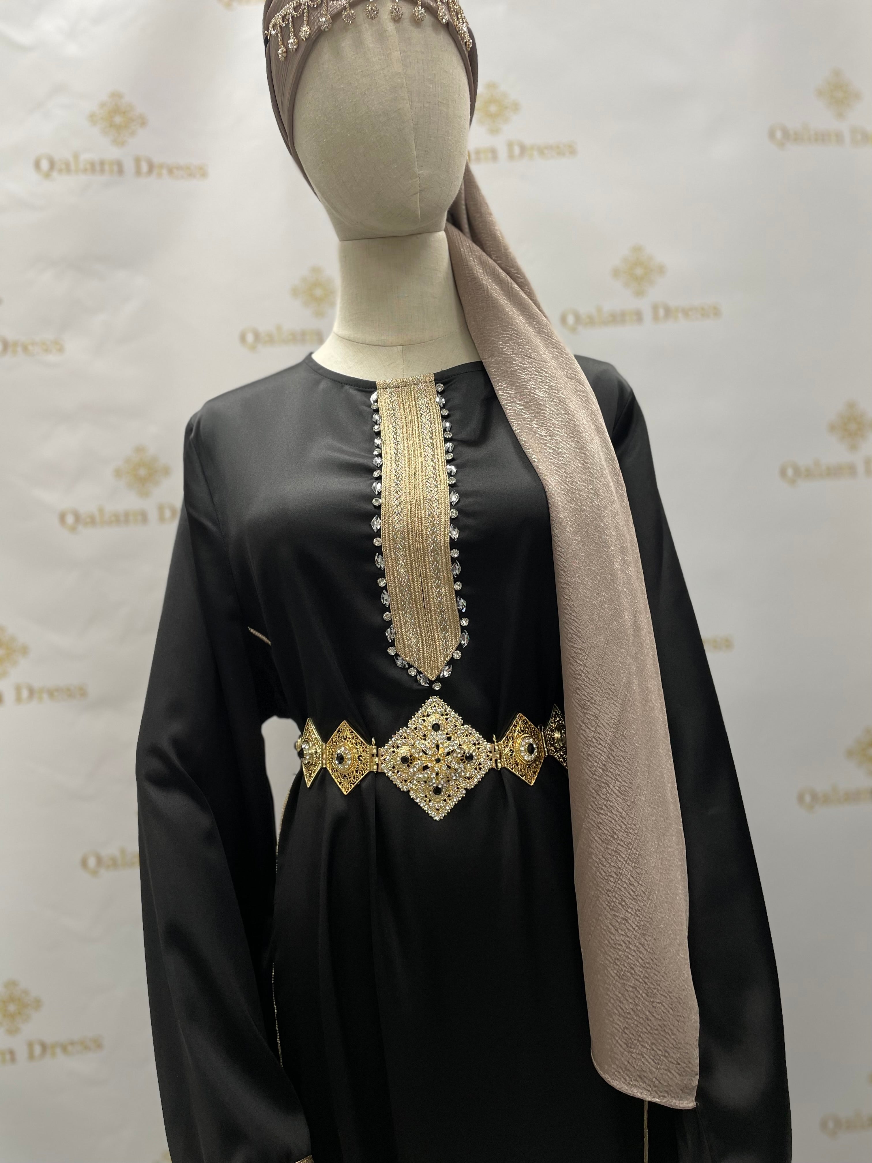 ceinture de caftan doré avec des strass noir pour un mariage ou un évènement eid