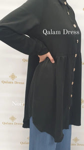 chemise tunique noir avec boutons dorres mode modeste mastour qalam dress boutique 