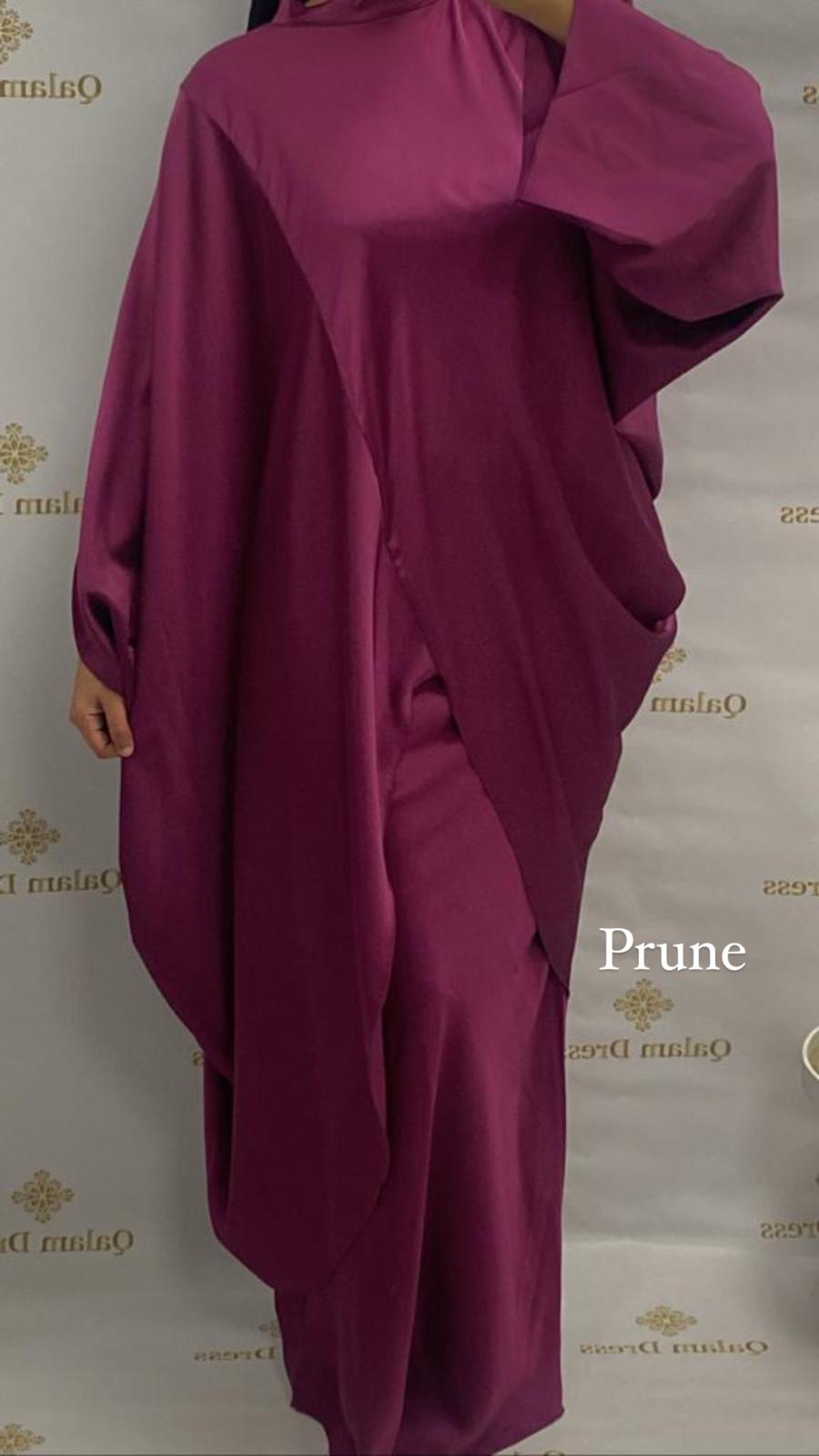 Ensemble asymétrique satinée abaya hijeb hijab tunique jilbeb mode modeste fashion qalam dress boutique musulmane femme voilées hijab france robe abaya blanche