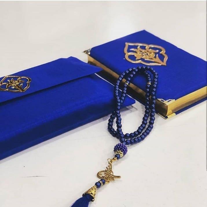 Coran-couleur-cadeau-tissu-avec sa pochette tasbih Coran arabe/ Français coran avec traduction kimono hijab hijeb robe ensemble hijab à enfiler hijab une pièce tunique jilbeb mode modeste fashion qalam dress boutique musulmane abaya pas cher