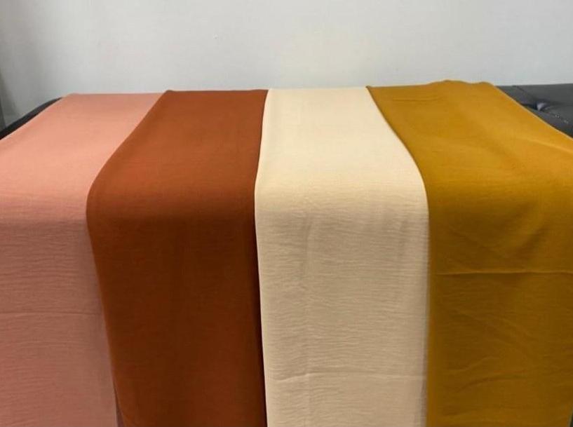 Hijab châle type de soie de Médine abaya hijab tunique jilbeb mode modeste fashion boutique musulmane femmes voilées
