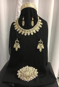 bijoux ensemble abaya hijab tunique jilbeb mode modeste fashion boutique musulmane femmes voilées