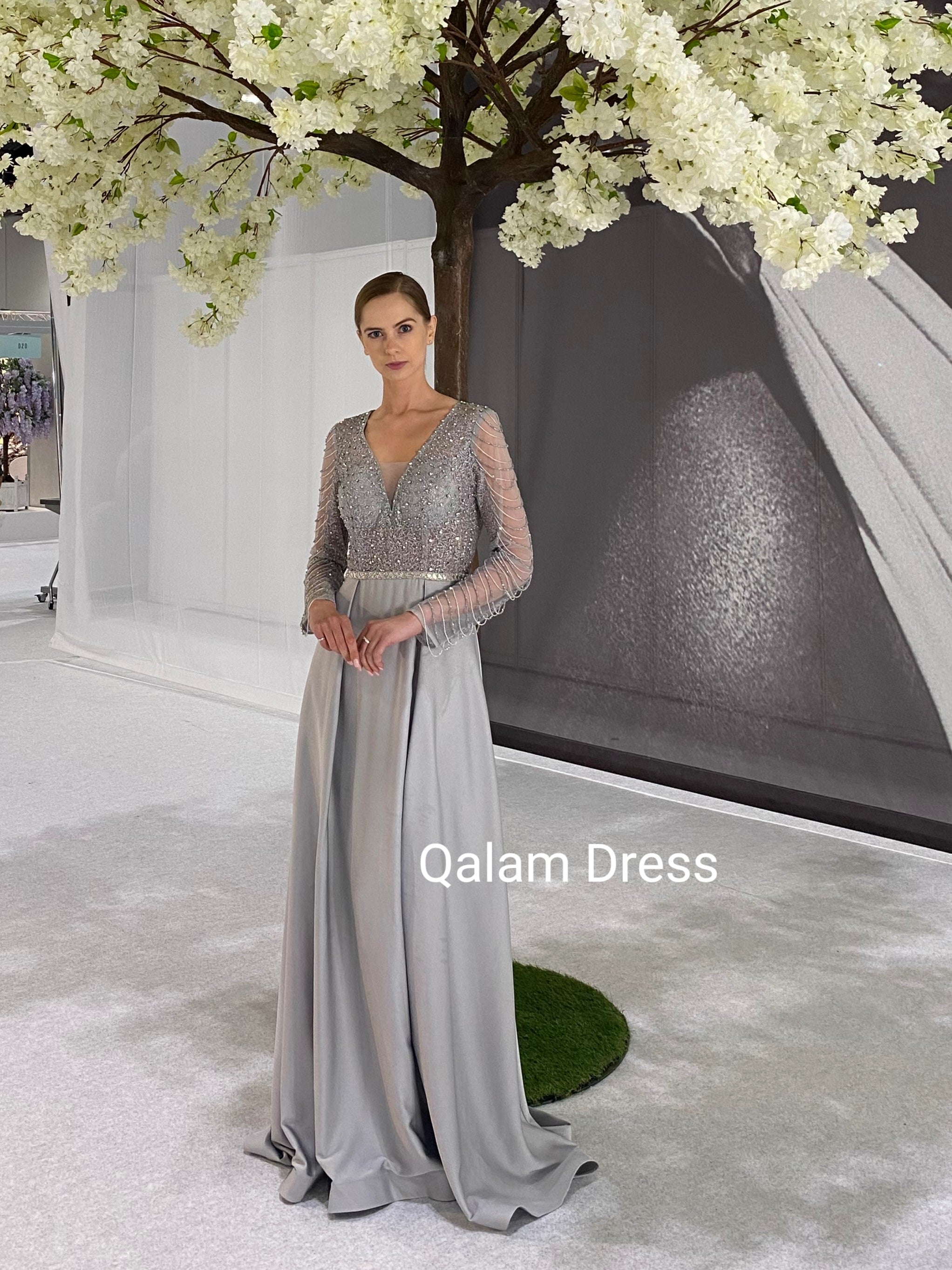Des Robes De Fiançailles Robe De Soirée Diana Gris Argent