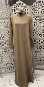 Robe pull Imene grande taille Tendance Hijab taupe marron laine fine qalam dress boutique