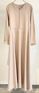 robe abaya beige avec bouton tendance hijab mode modeste qalam dress