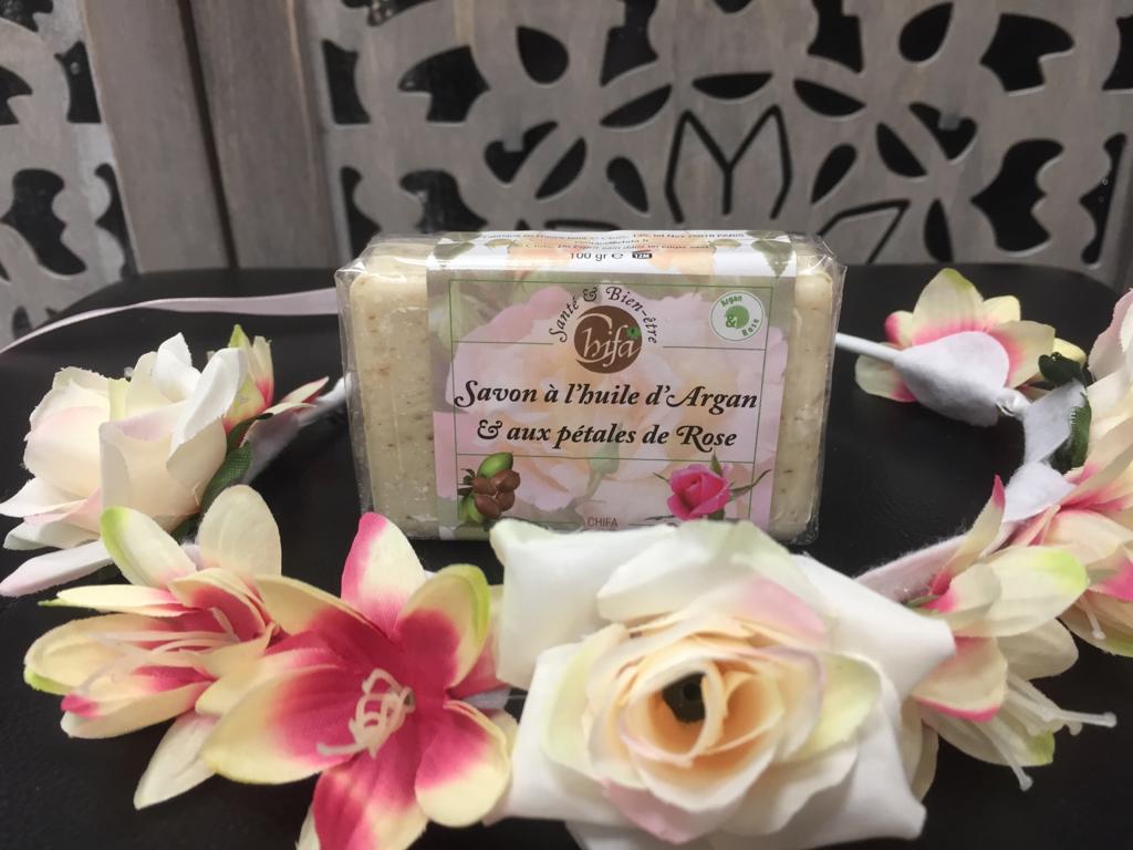 SAVON à l'huile d'Argan et aux pétales de Roses