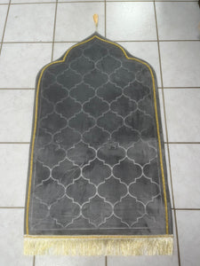 tapis de priere mémoire de forme jouhaya gris foncee tendance boutique 